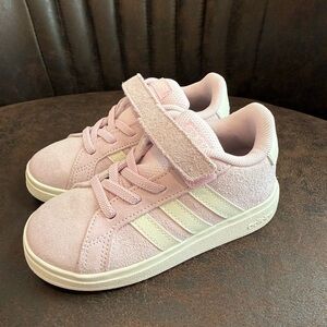 Adidas Kids Light Pink Sneakers with White Stripes